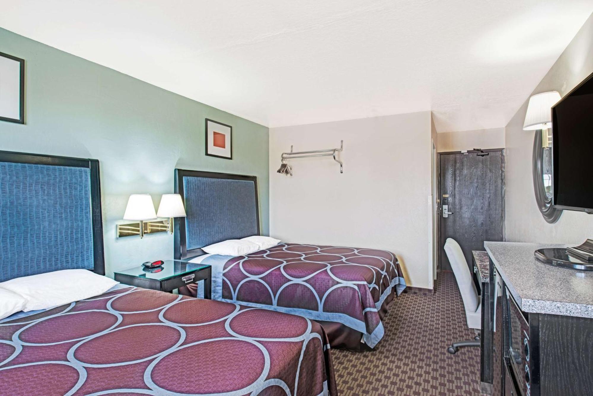 Super 8 By Wyndham Sacramento/Florin Rd Hotel Freeport Exterior photo